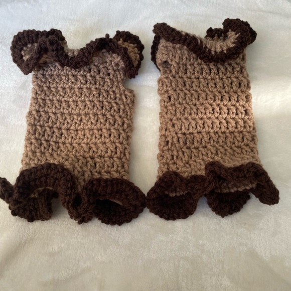 Long fingerless gloves! Made with brown acrylic yarn. Fits standard adult - Picture 3 of 3